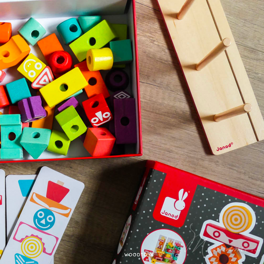 Juego educativo para apilar.